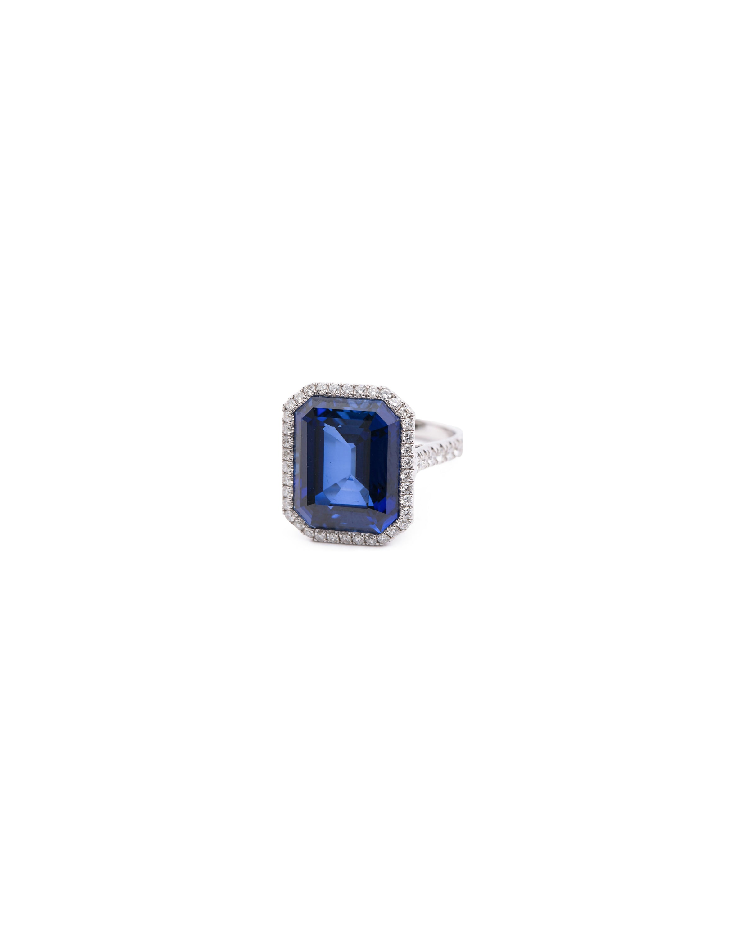 Classic Sapphire Ring