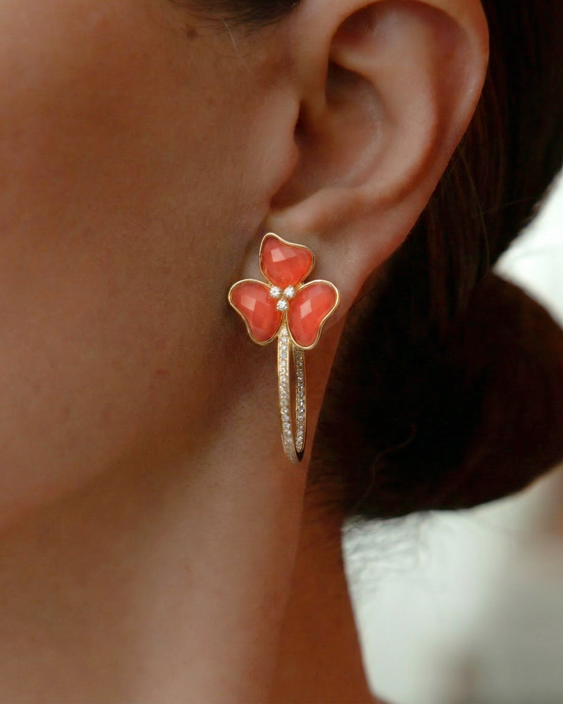 Il Petalo Hoops in Coral
