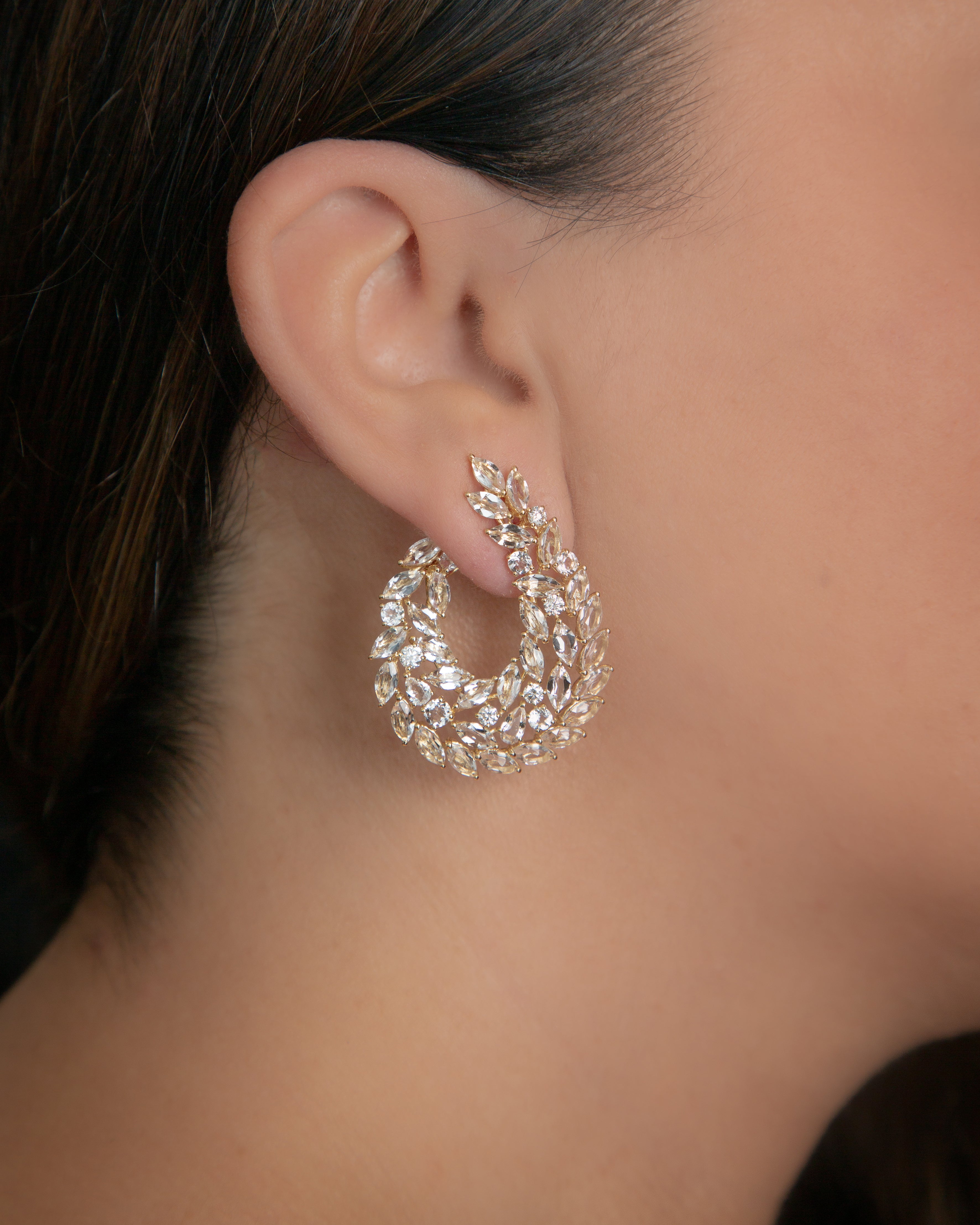 Winding Leaves in Brilliant White Topaz