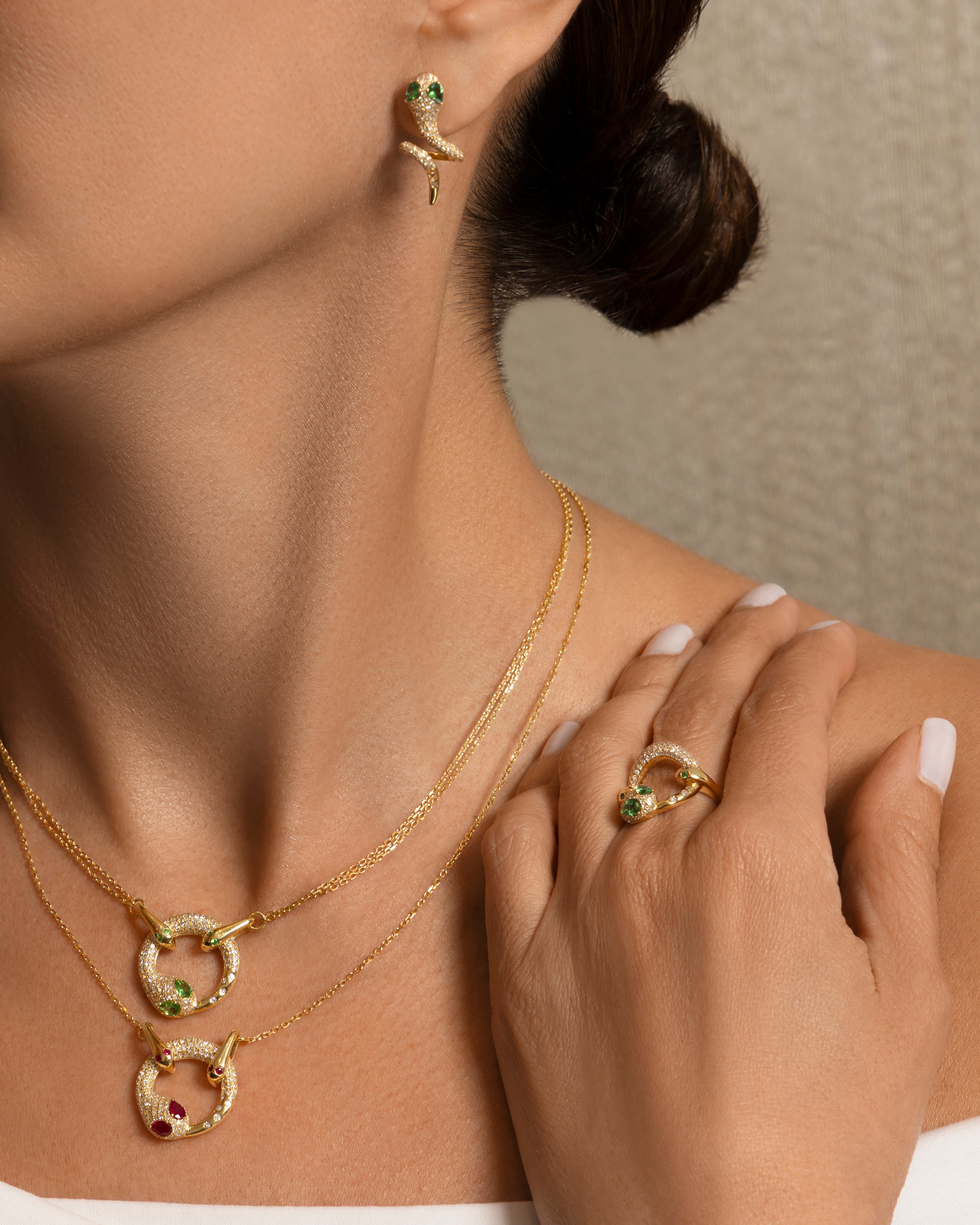 La Serpiente Green Garnet Earrings