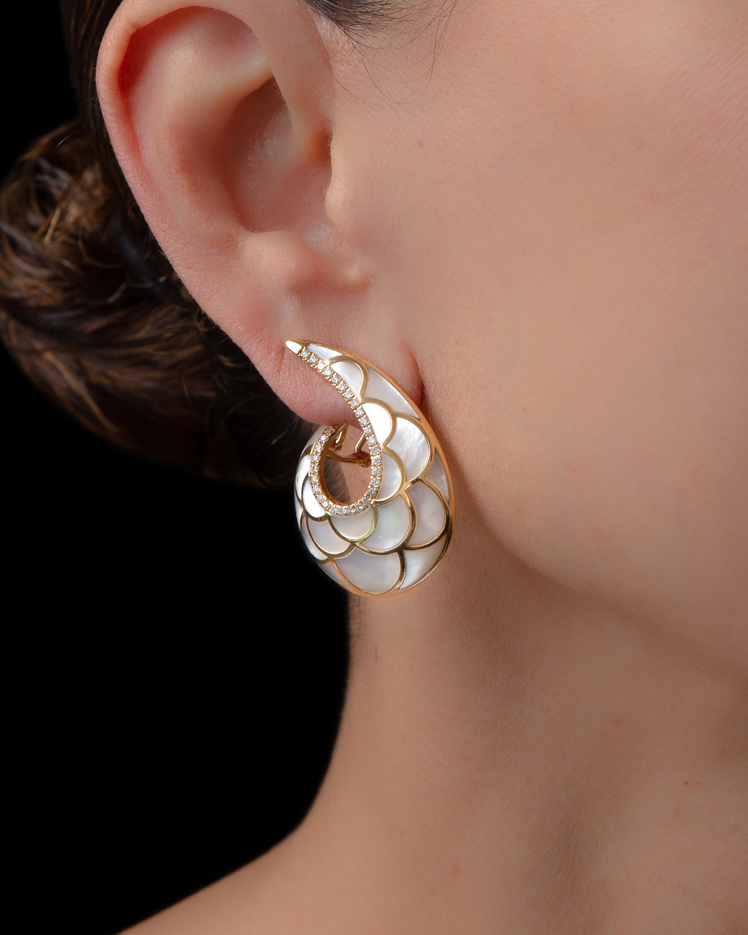 Palm Beach Knot Scalloped Earrings