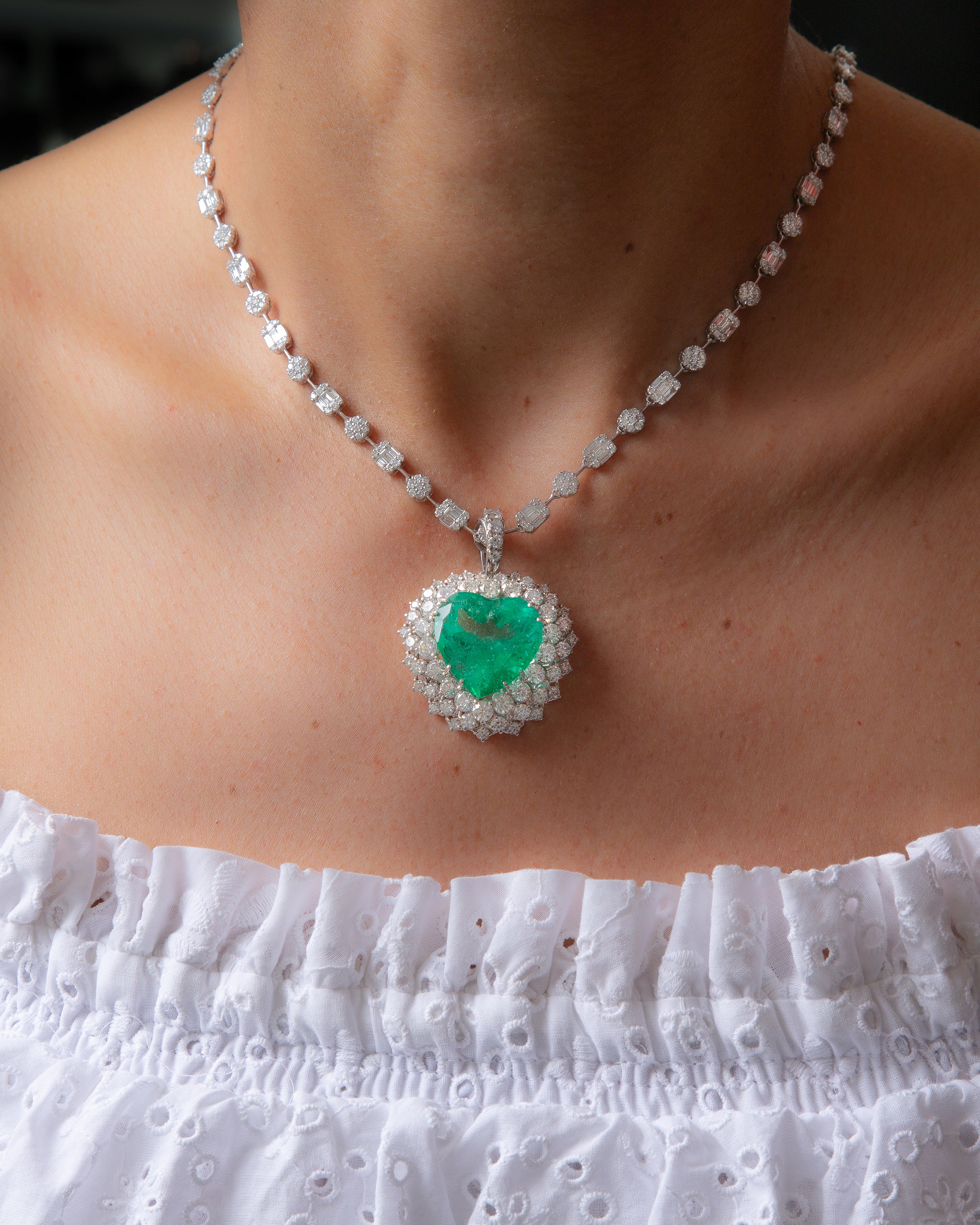 PR Emerald Heart Pendant