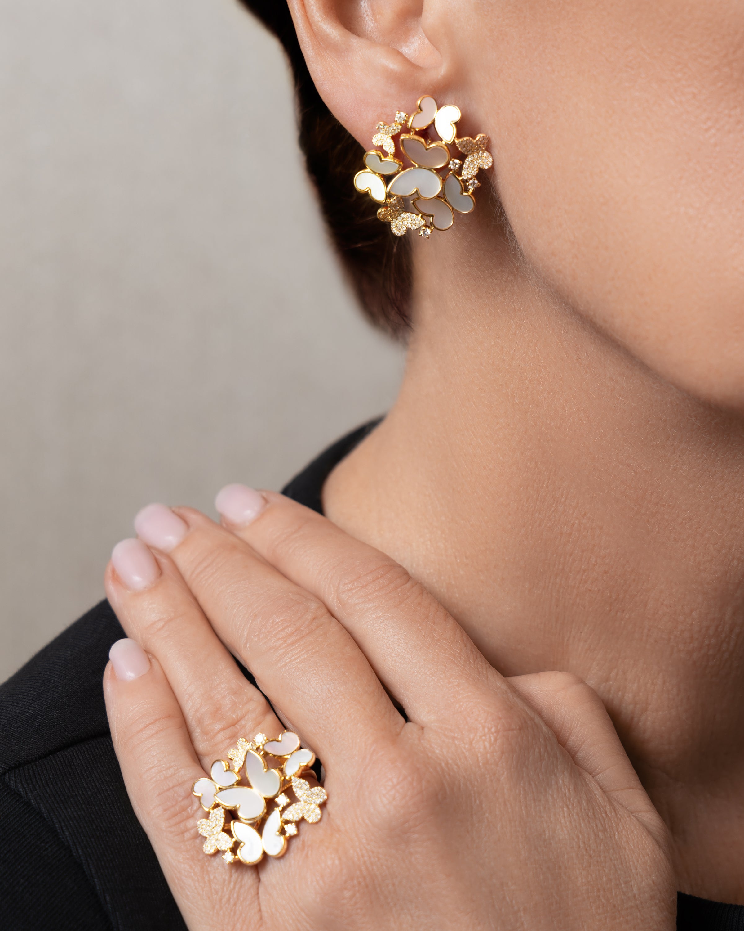 Mini Fauna Butterfly Cluster Ring in Mother of Pearl