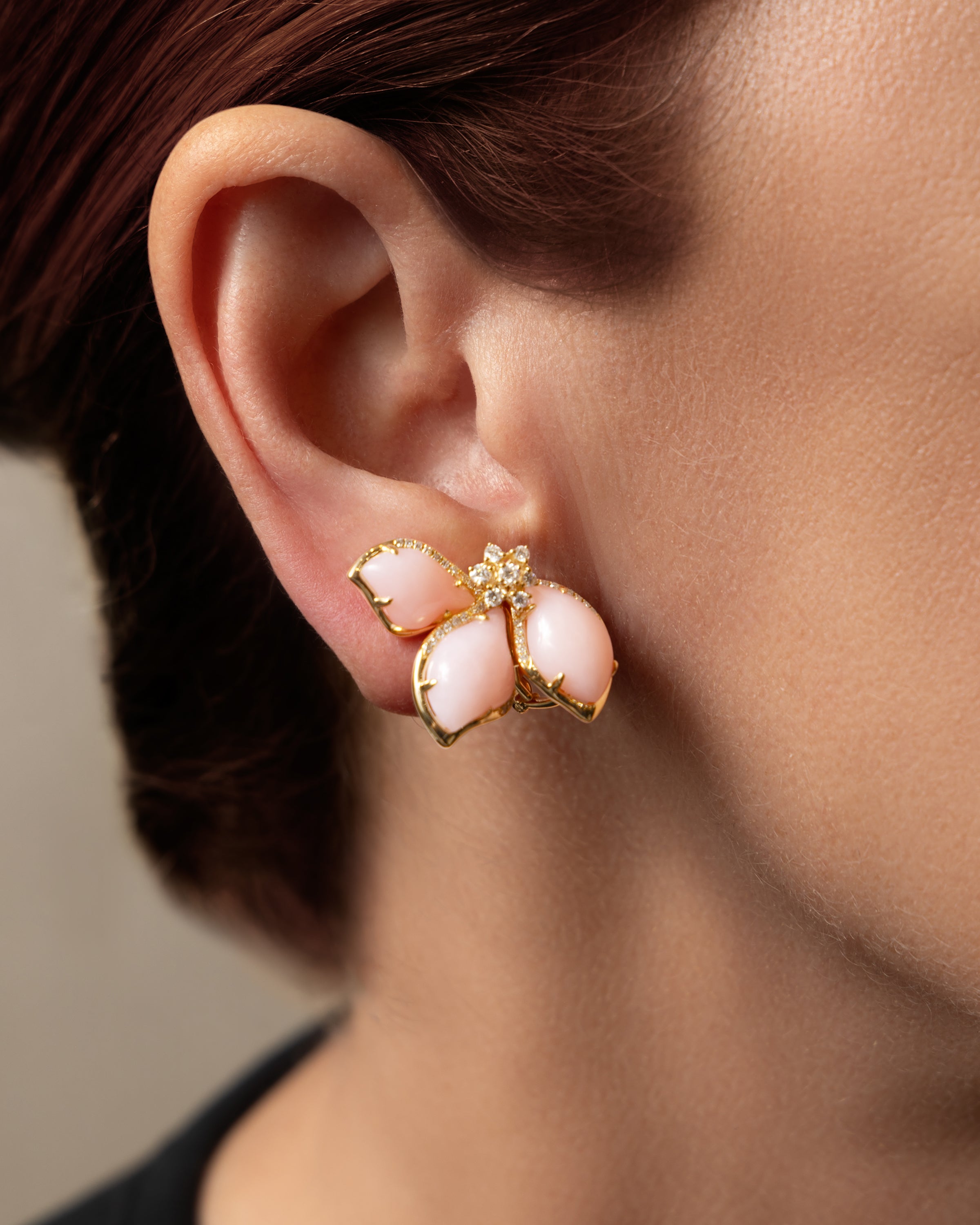 Il Petalo Meta Earrings in Pink Opal