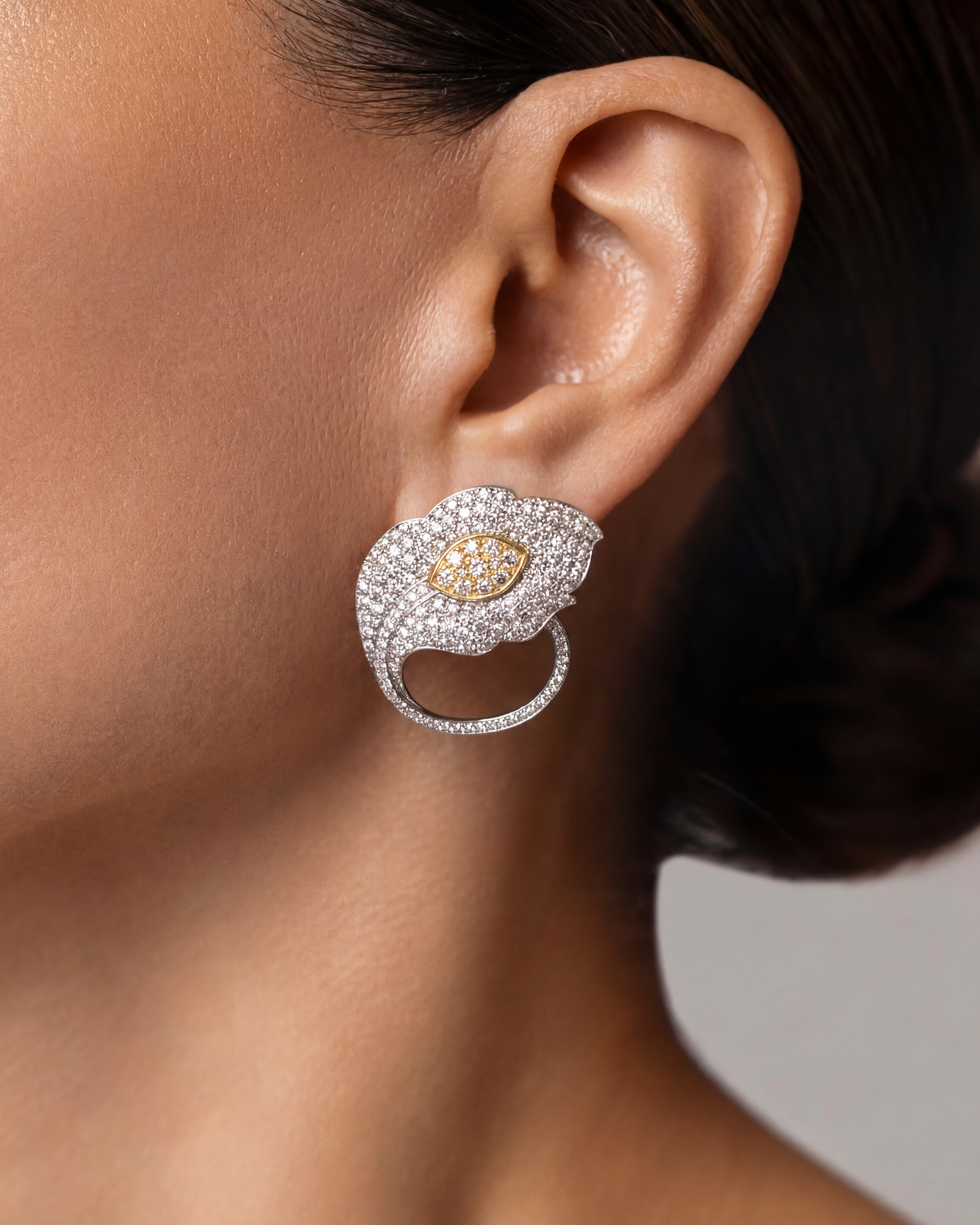 Wrapping Petals Earrings