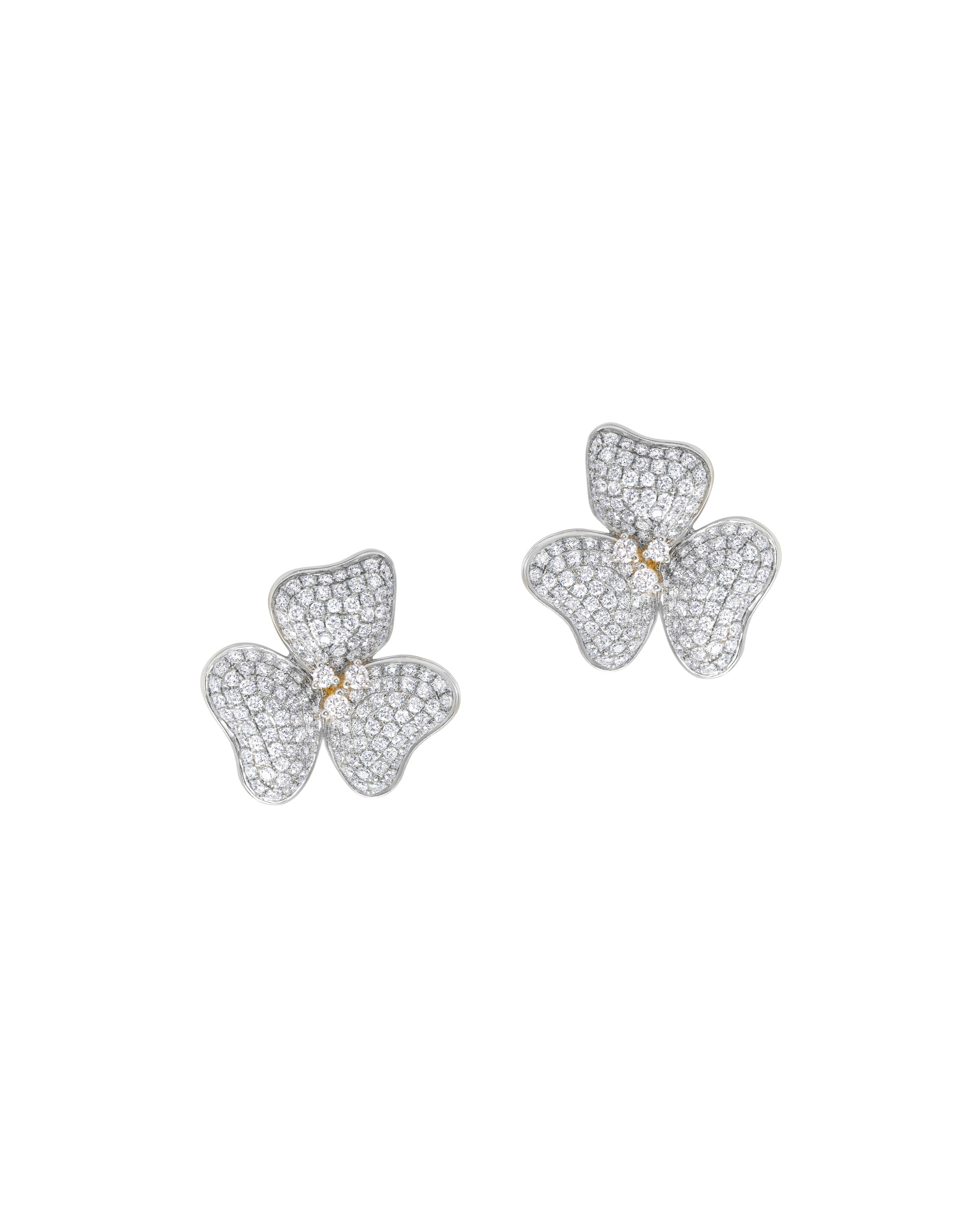 Il Petalo Classic Earrings in Diamonds