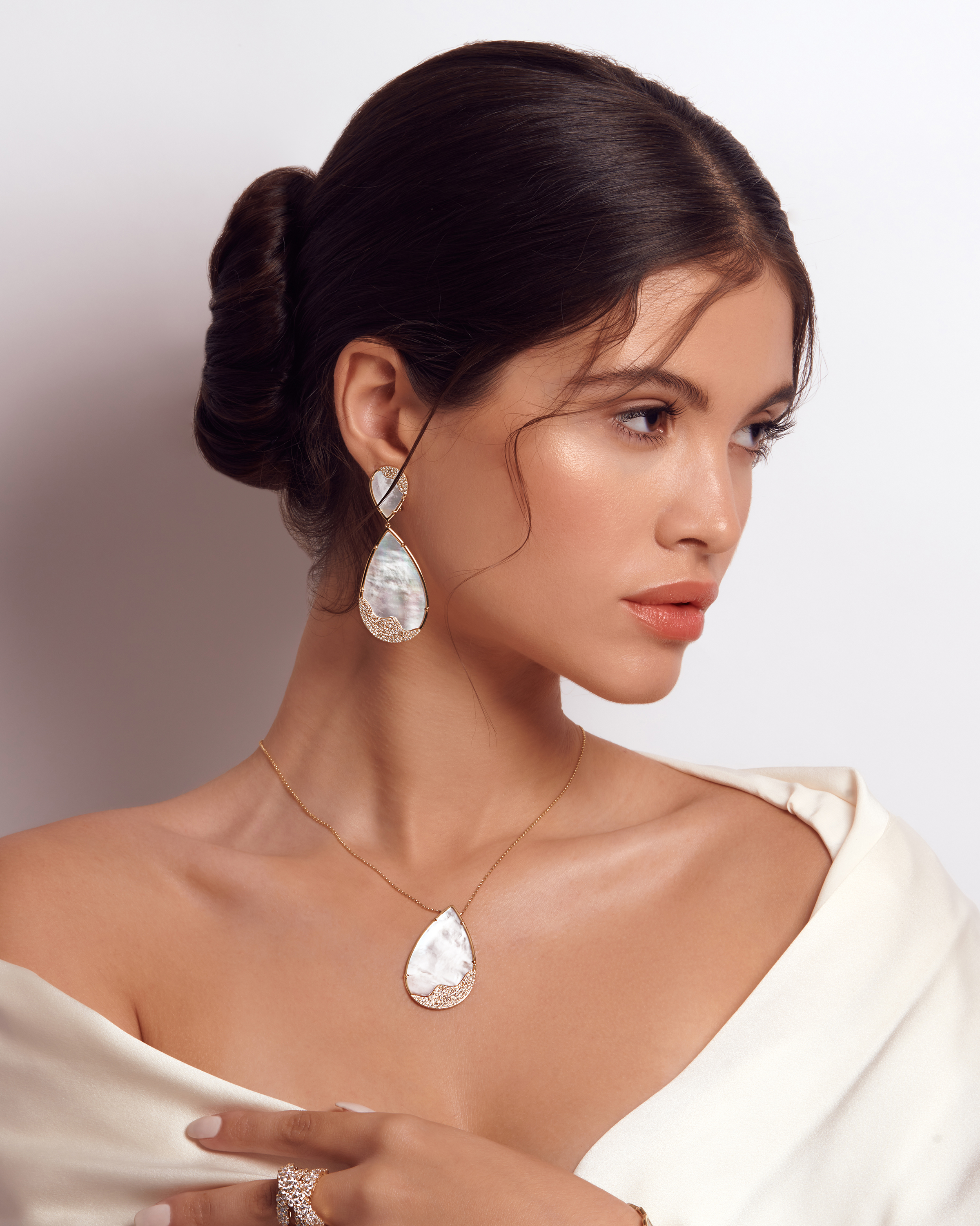 Mia Luna Classic Drop Earrings Large