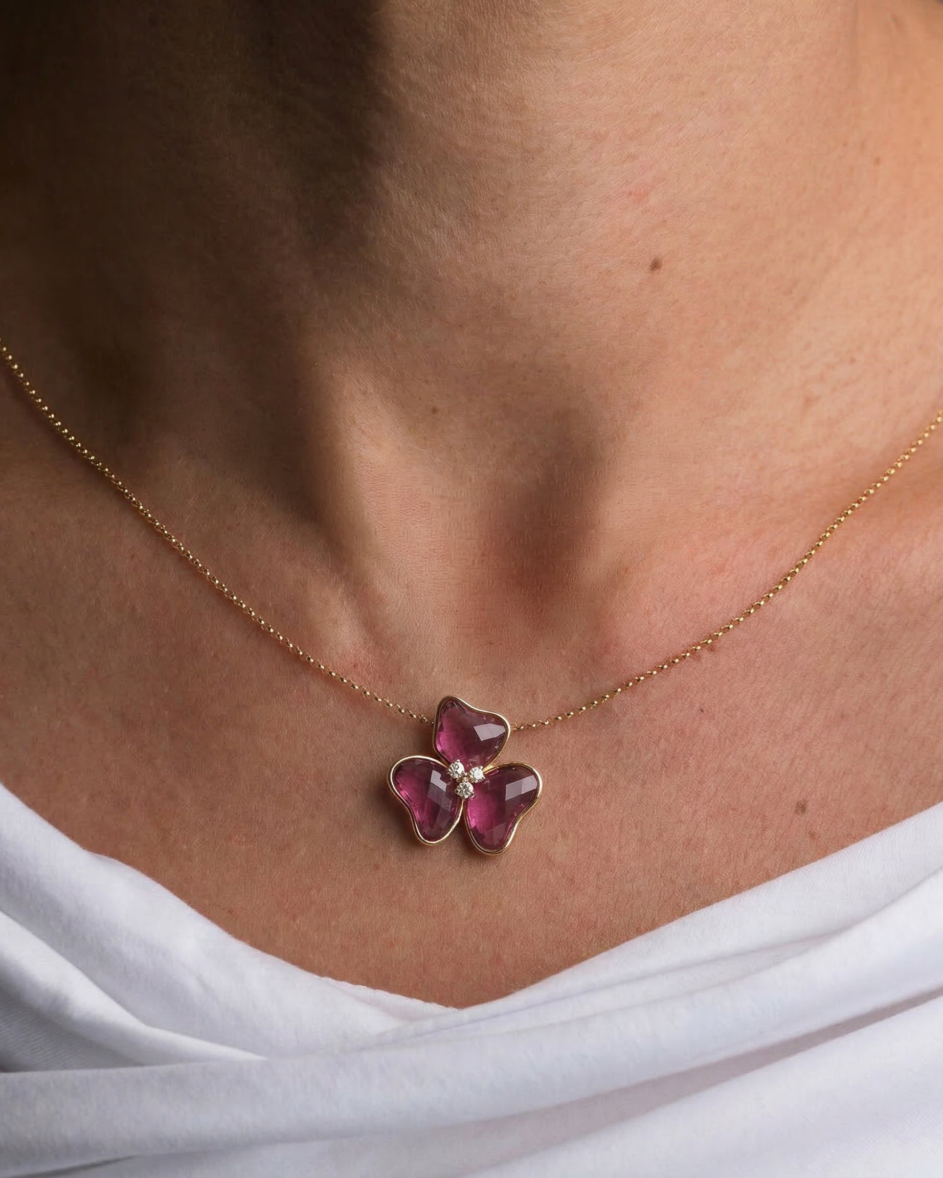 Il Petalo Classic Single Flower Necklace in Pink Quartz