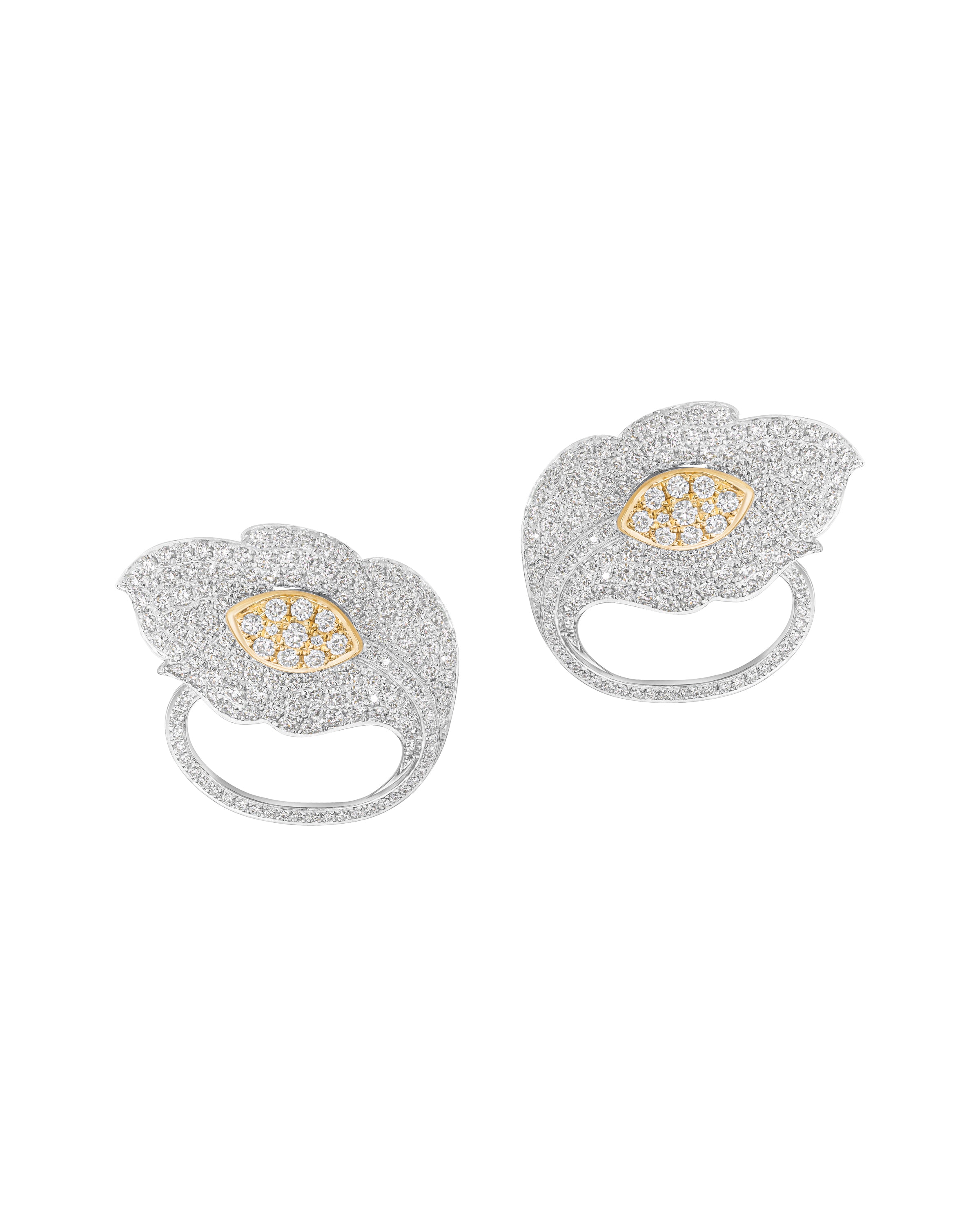 Wrapping Petals Earrings