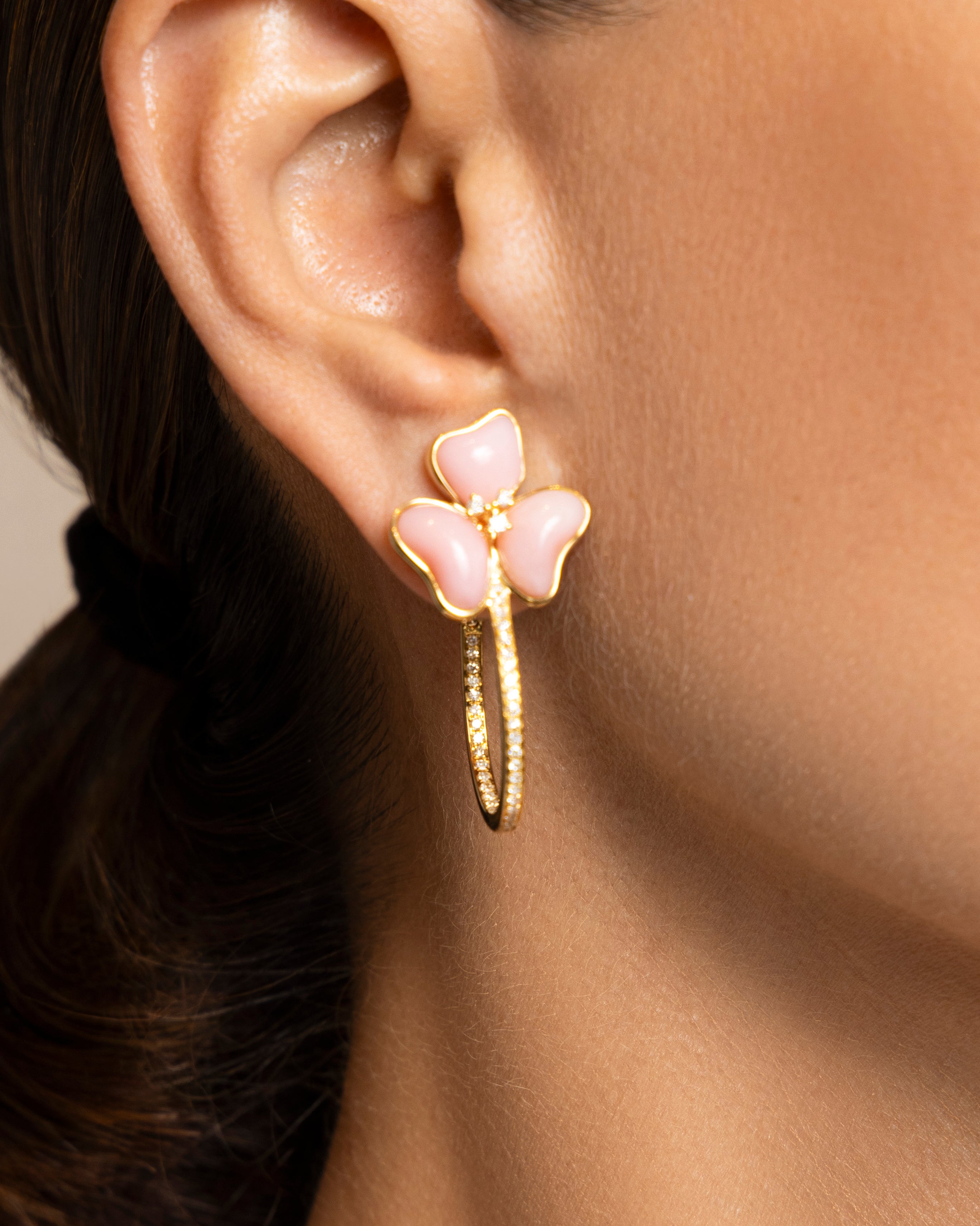 Il Petalo Hoops in Pink Opal
