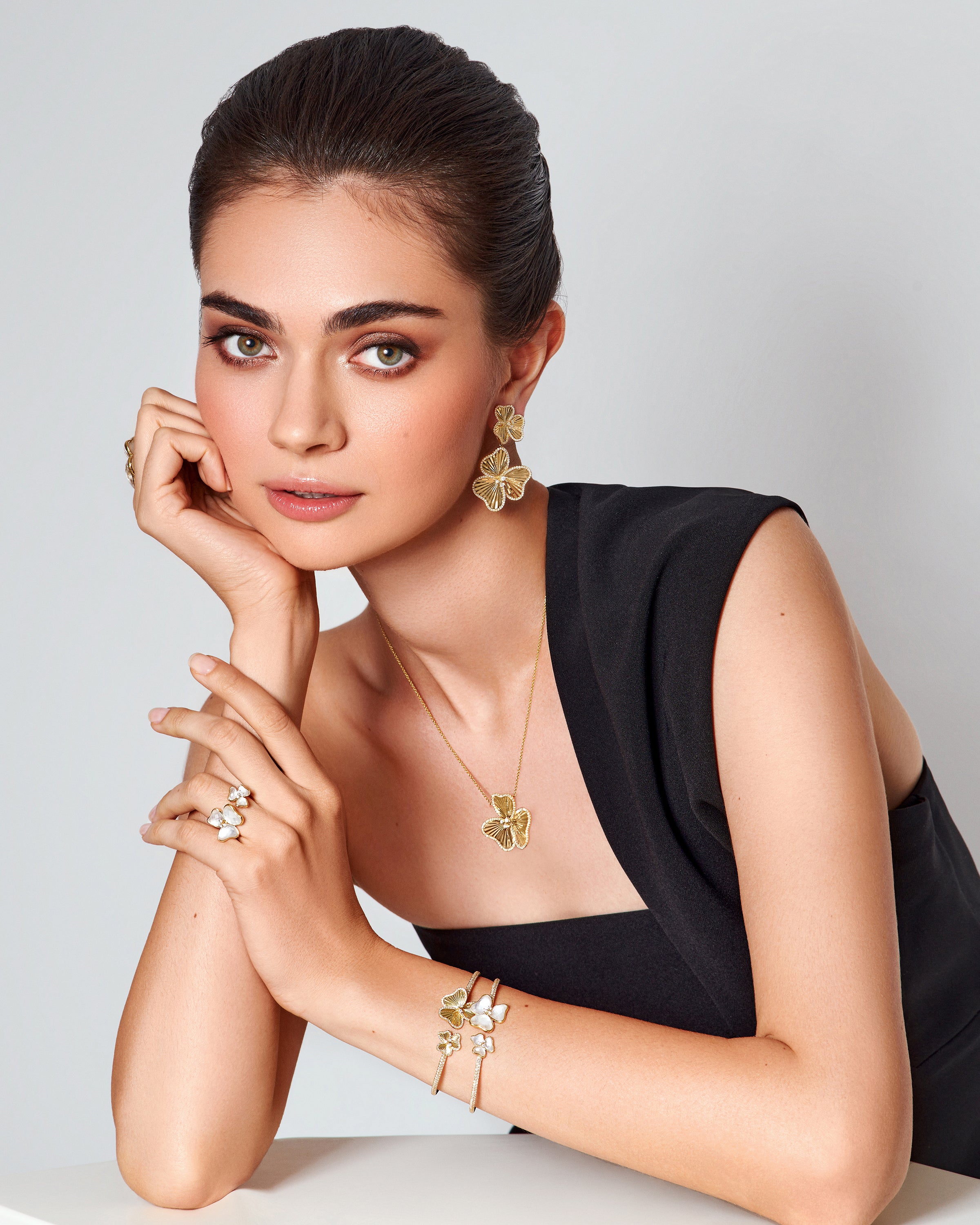 Doré Double Floral Bracelet with Diamonds